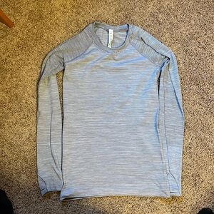 Lululemon women’s long sleeve athletic shirt